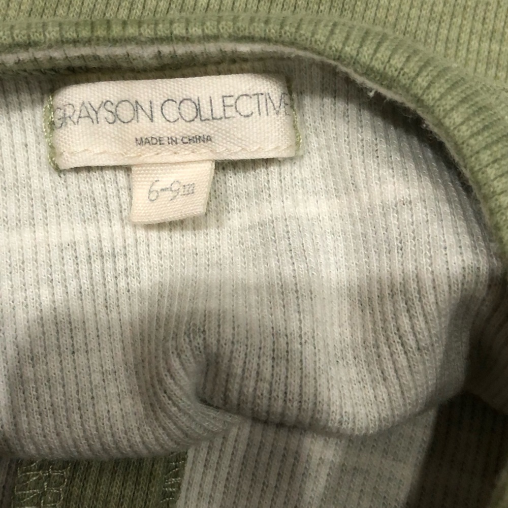 Greyson Collective. Ribbed striped short sleeve bodysuit.Green/white.6-9months. - Picture 3 of 5